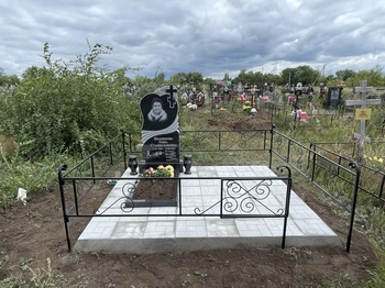 Эксклюзивный памятник CW17 1200х600х80 мм
