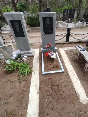 Стандартный памятник AZ5 1200х500х80 мм
